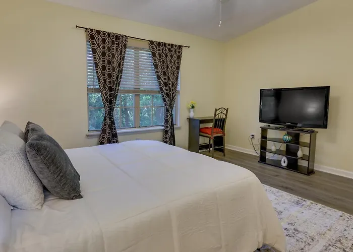 4 Mi To Dtwn: Pet-friendly Abode In Tallahassee! Сasa de vacaciones *