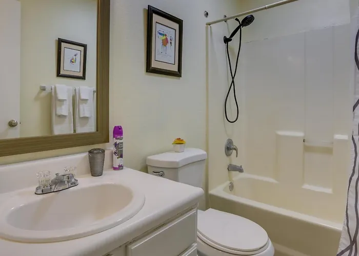 4 Mi To Dtwn: Pet-friendly Abode In Tallahassee! Сasa de vacaciones